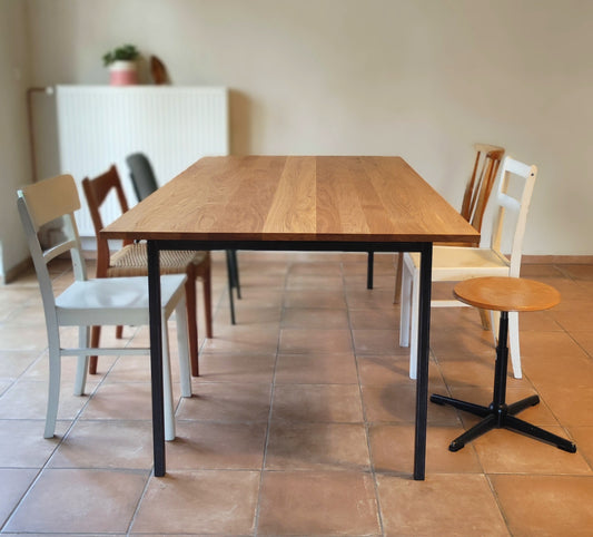 Esstisch aus Eiche